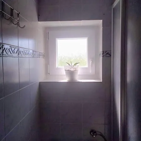 Maja Apartament *